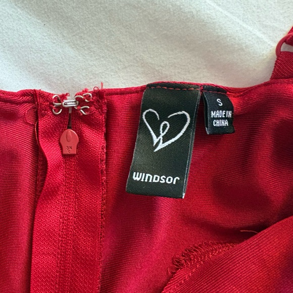 MOVING SALE -SEXY Red high-low Darcy Dress-Windsor Sz.S - Picture 4 of 9